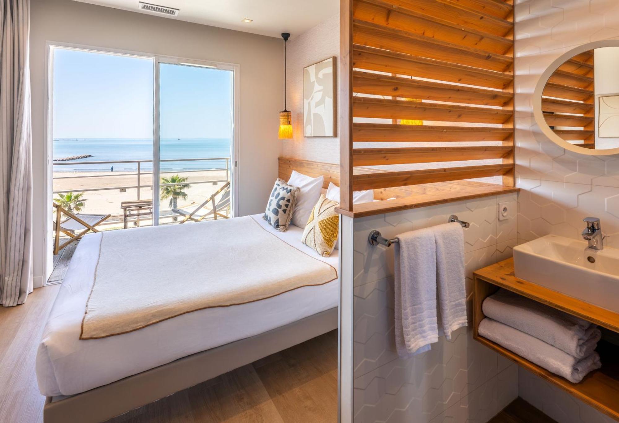 Queen Room Sea View