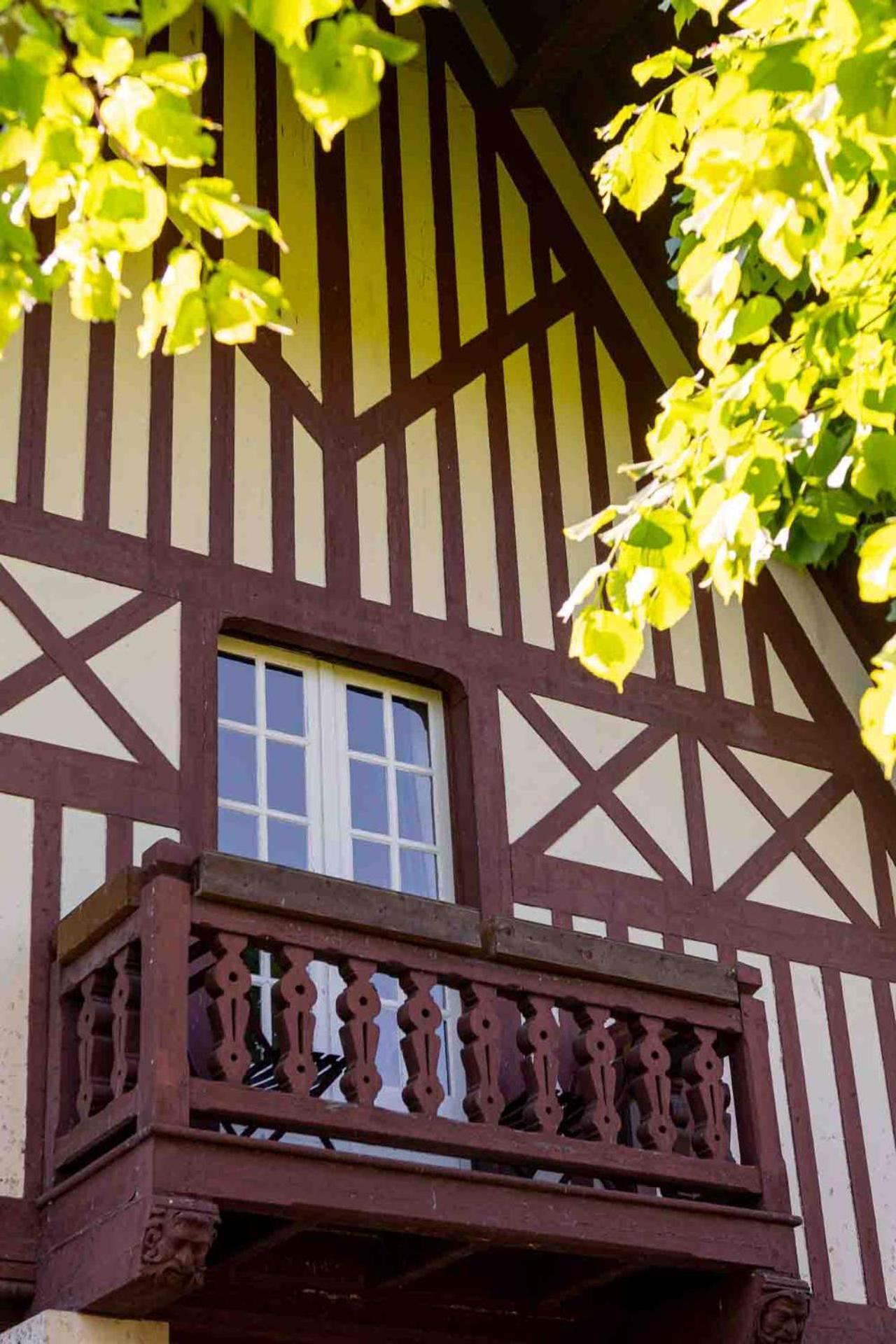 Queen Room Balcony