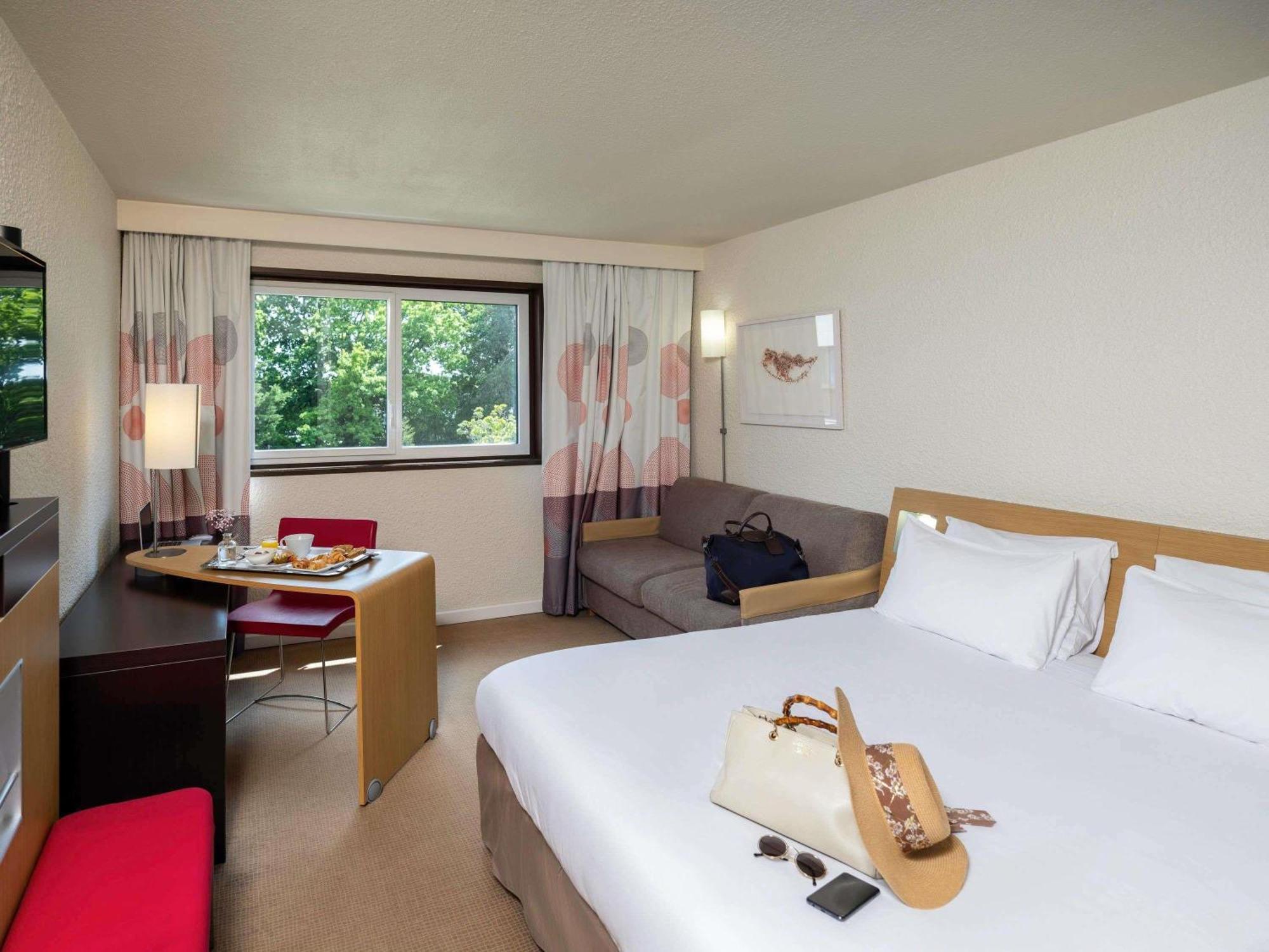 Executive Double Room with Sofa Bed