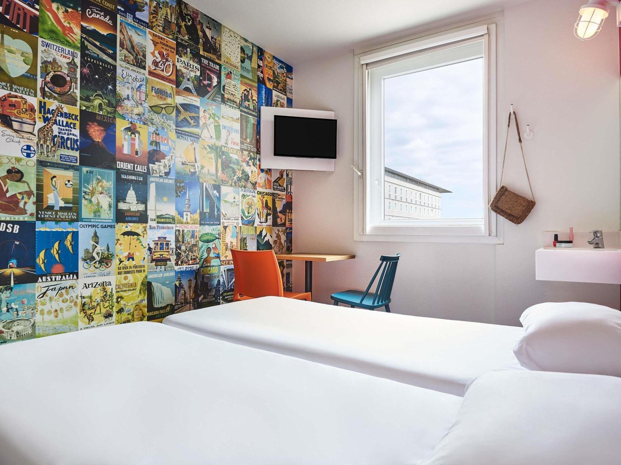Side-Car Twin Room