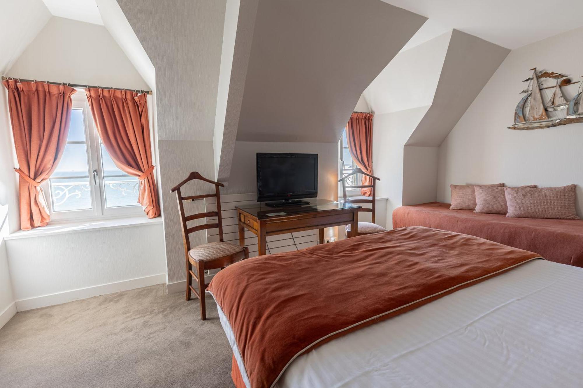 Triple Room Sea View