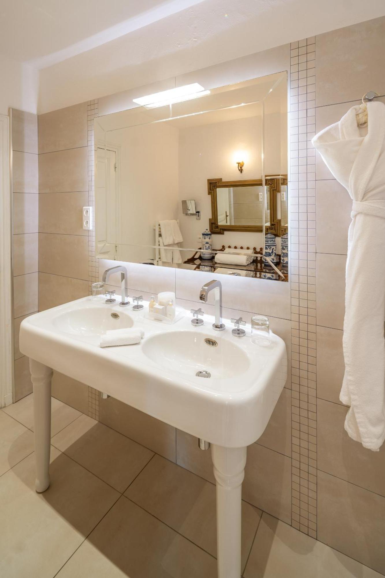 Double or Twin Room with Garden View