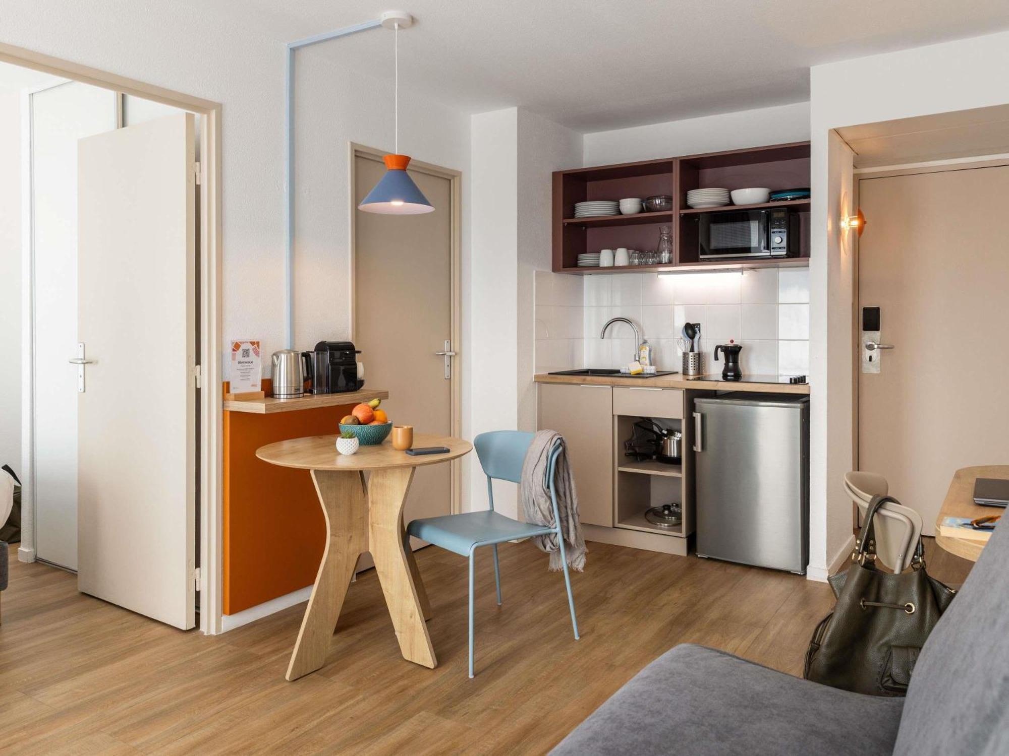 One-Bedroom Apartment