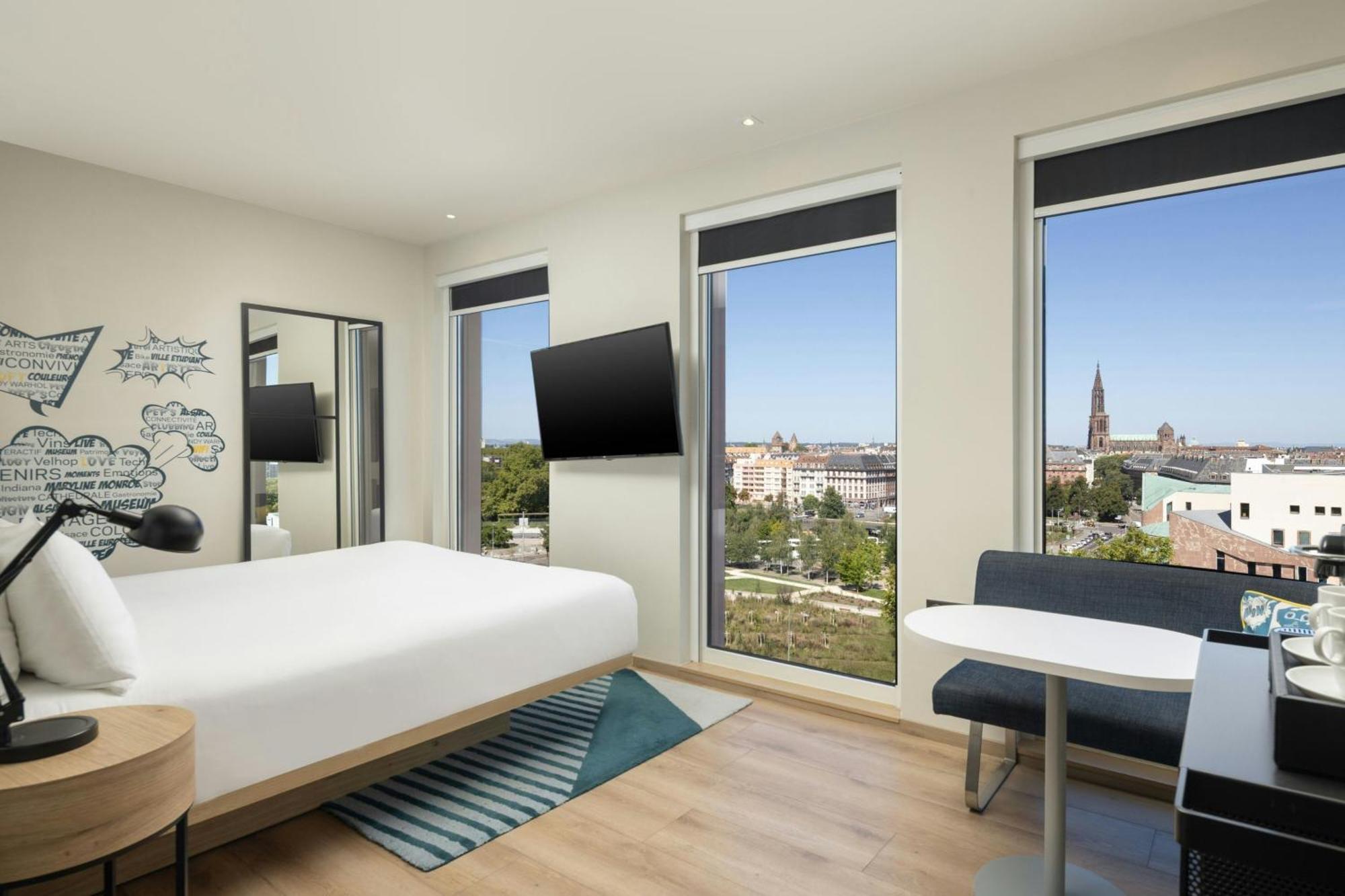 King Room with City and Cathedral View