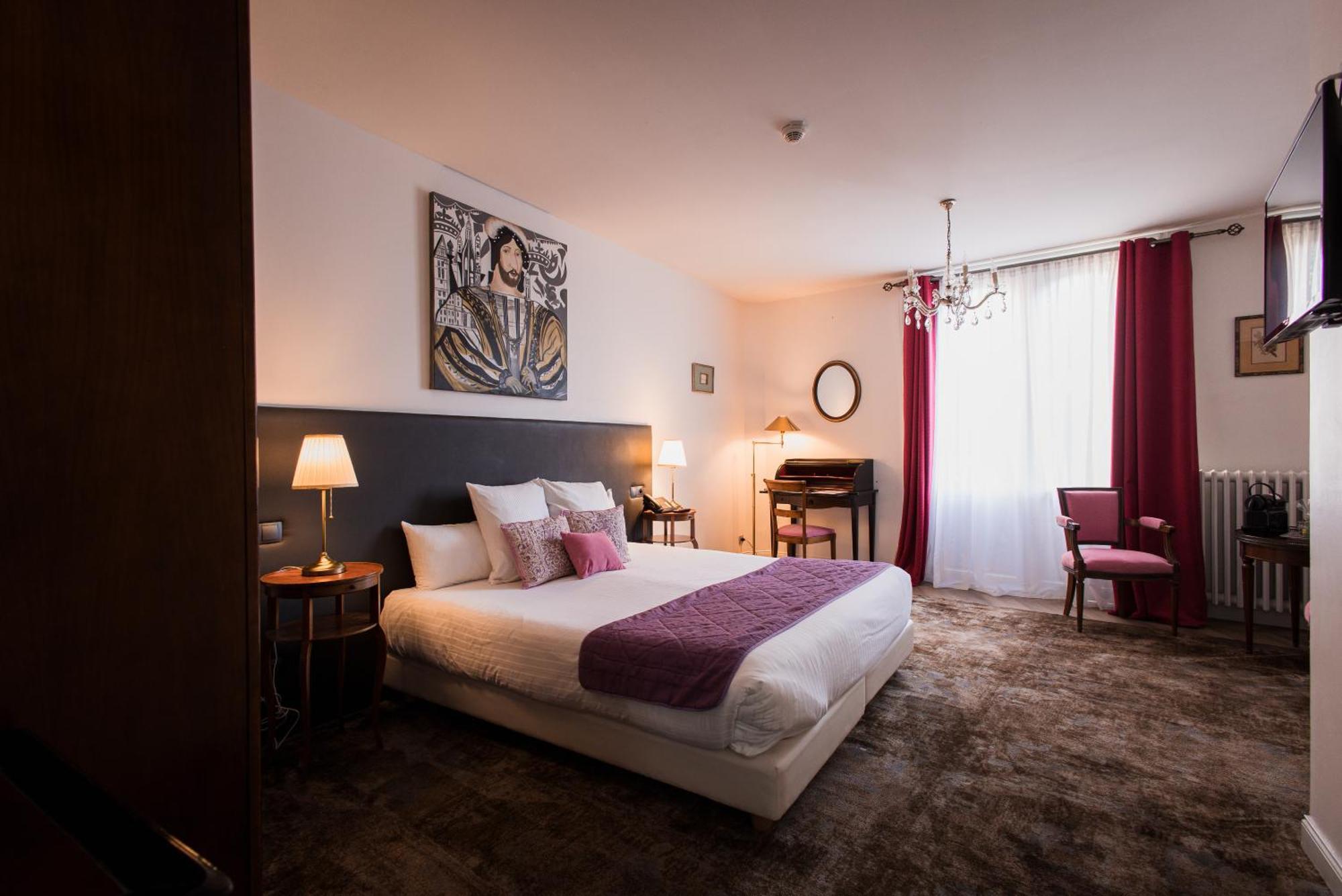 Classic Double Room,1770877423:JPEG