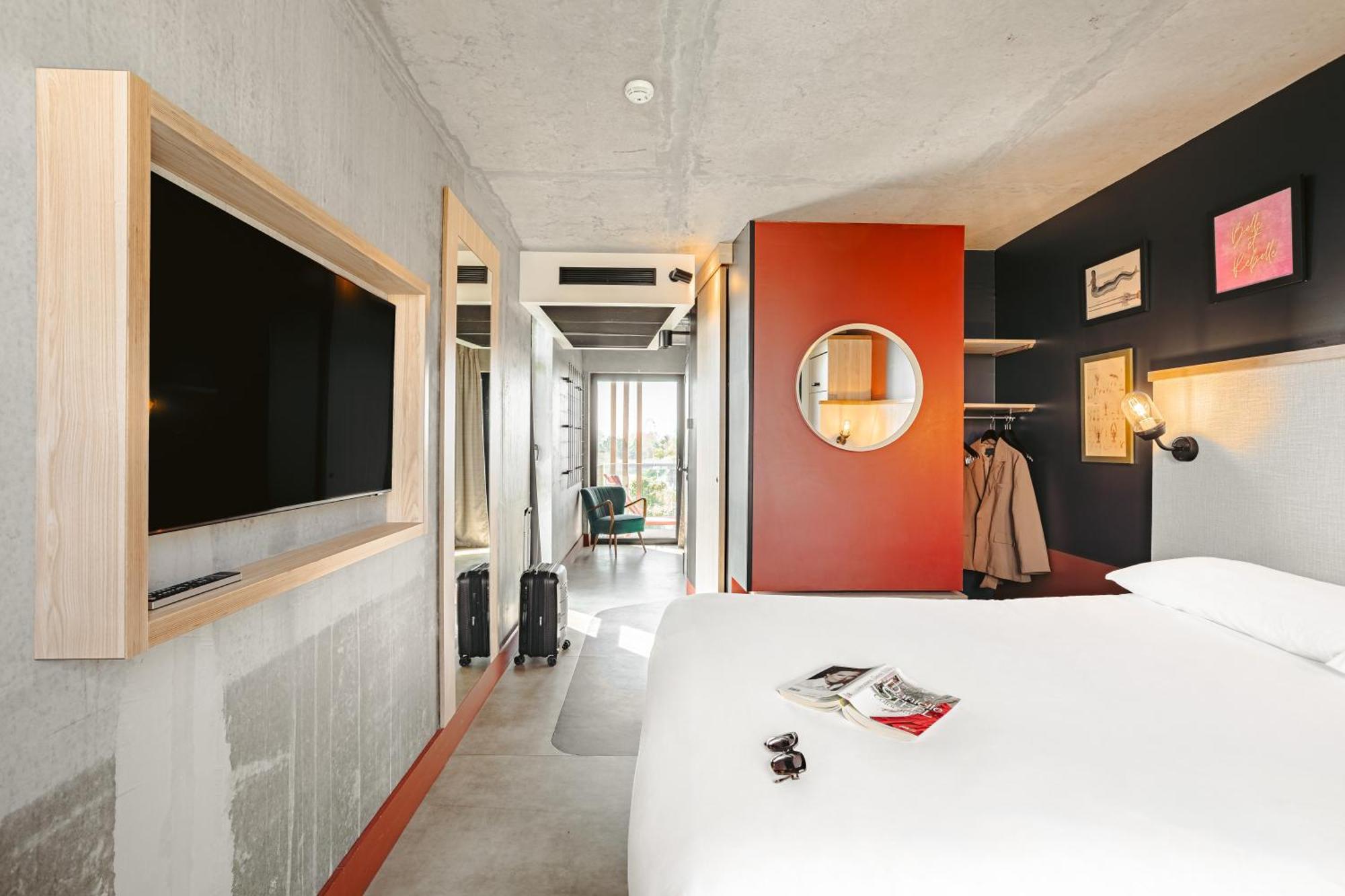Superior Room One Double Bed One Single Bed Balcony