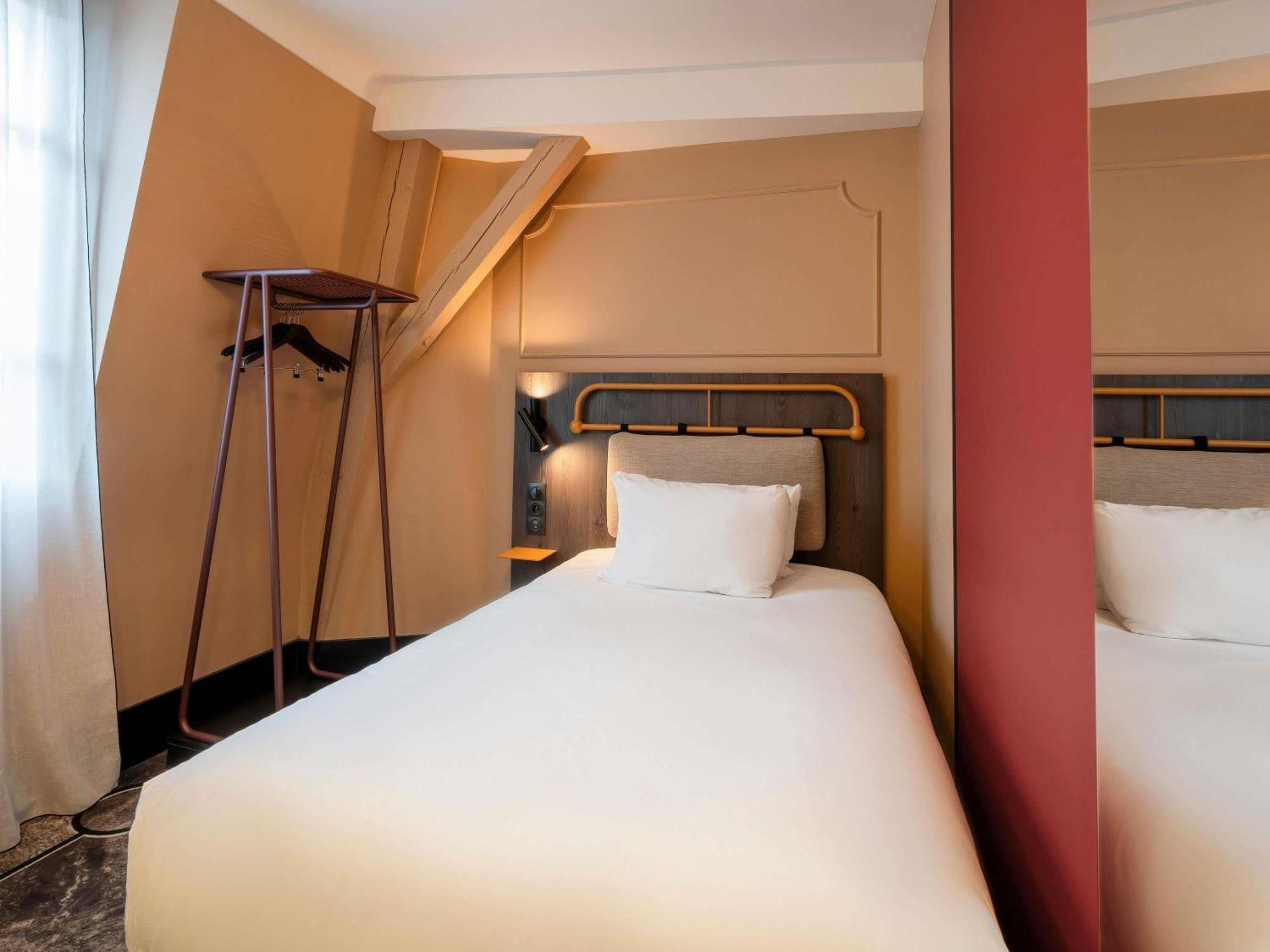 Classic Single Room
