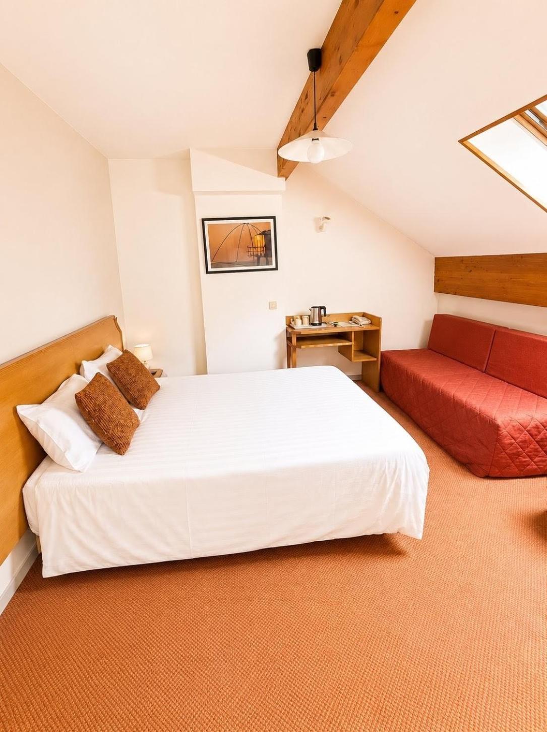 Economy Triple Room