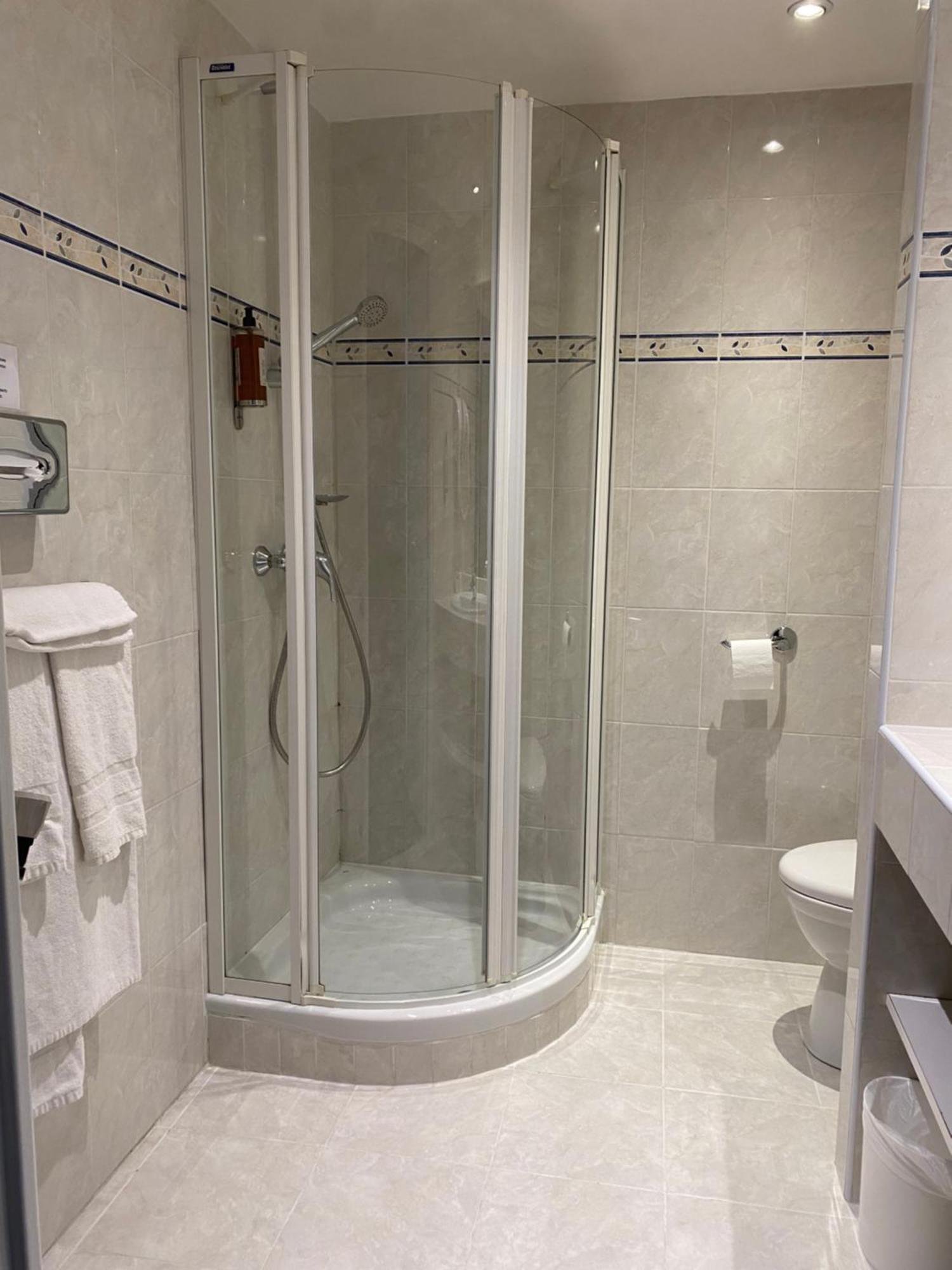 Double Room Shower