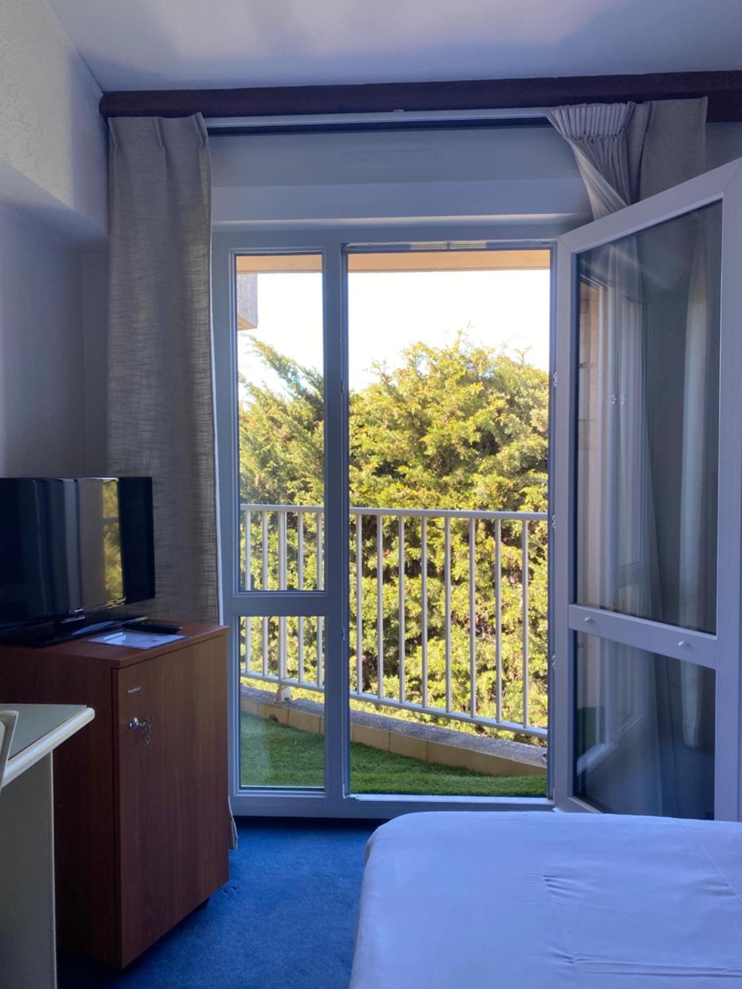 Double Room Shower