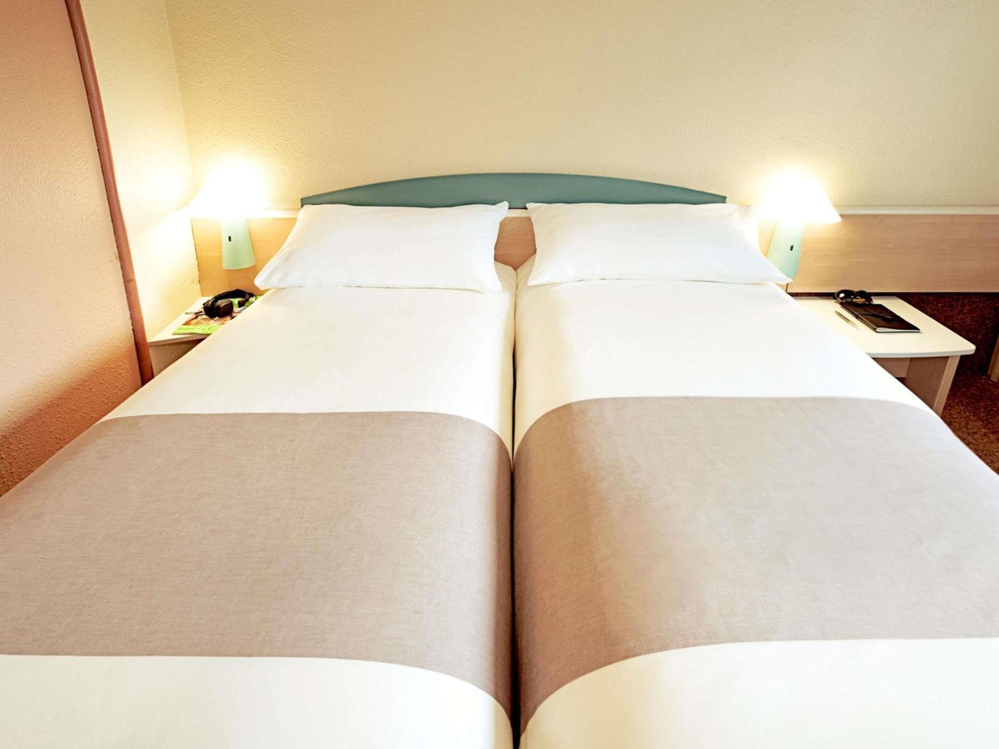 Standard Room Two Single Beds