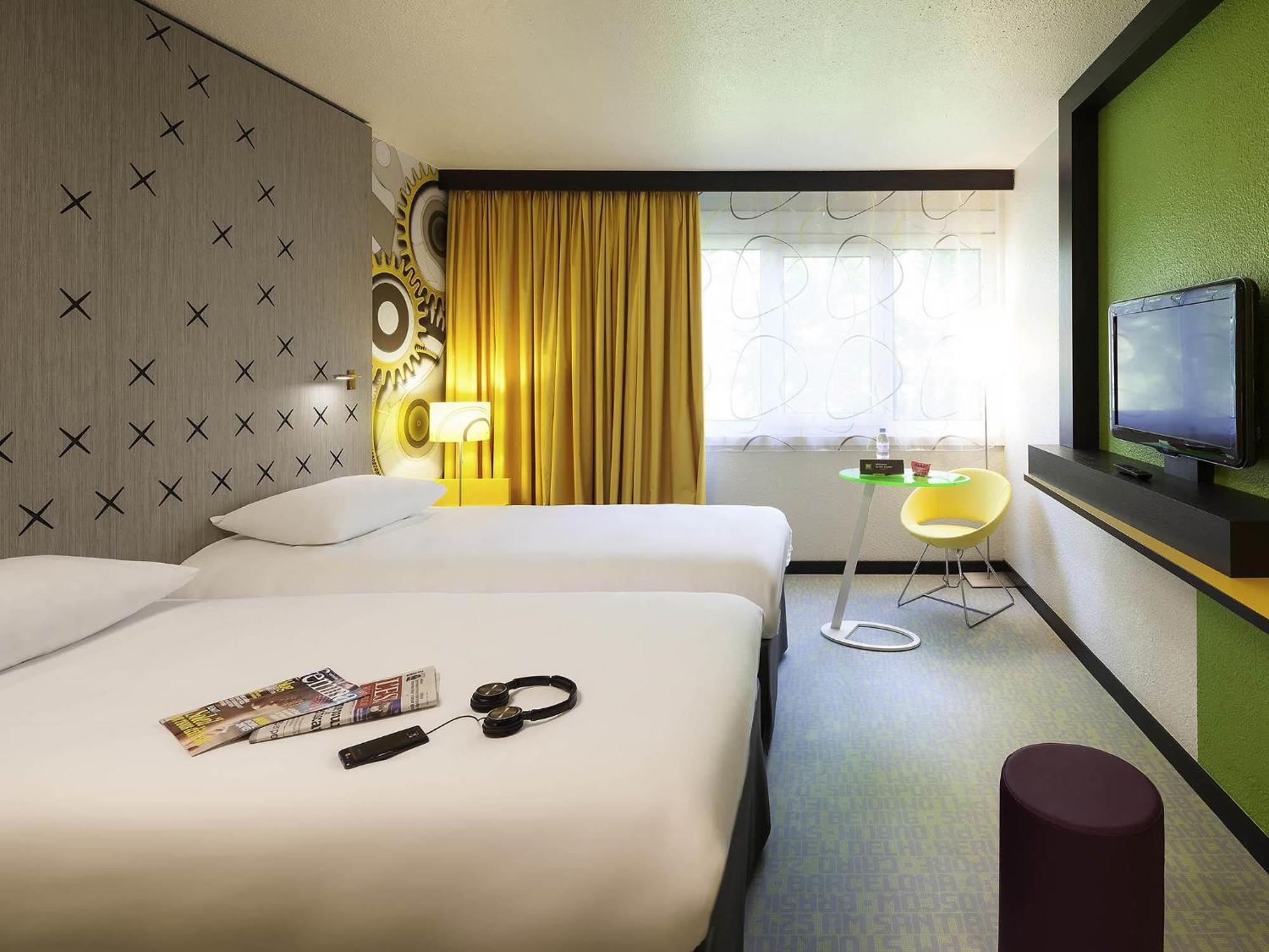 Standard Twin Room