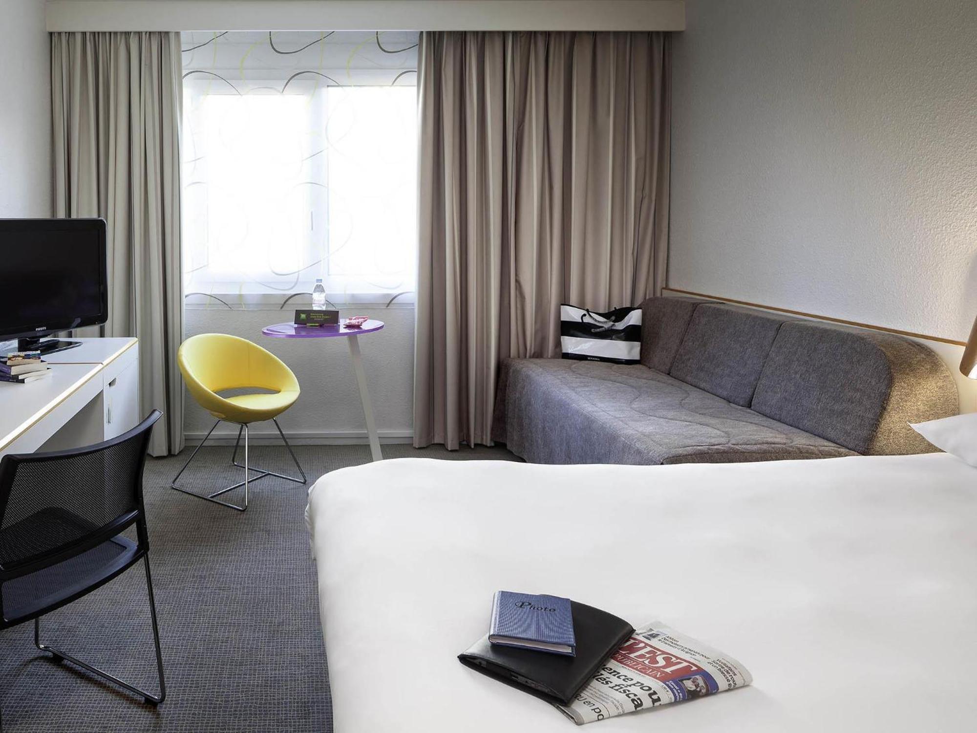 Standard Suite 1 Double Bed 2 Single Beds