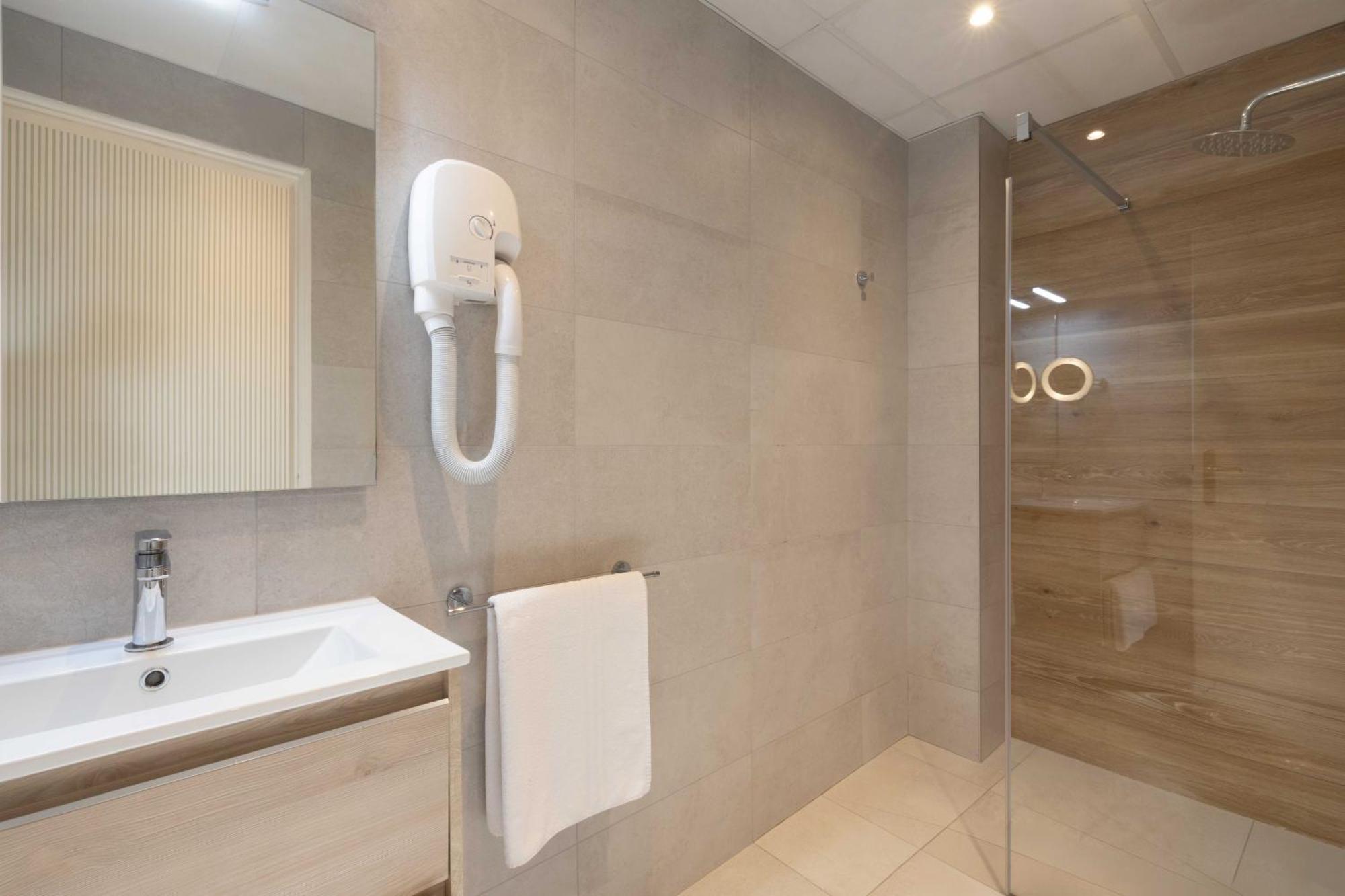 Chambre Deluxe Double ou Lits Jumeaux