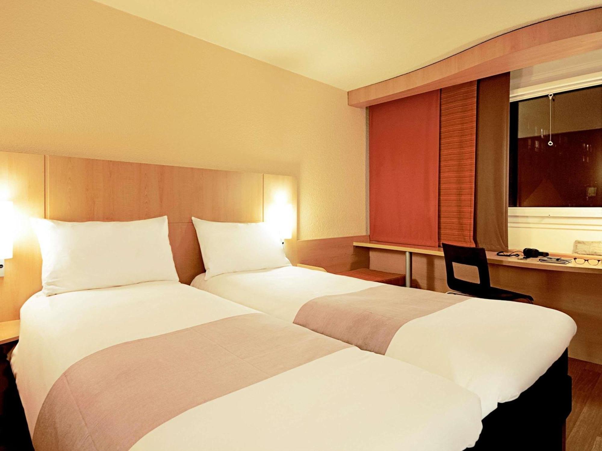 Standard Room Two Single Beds