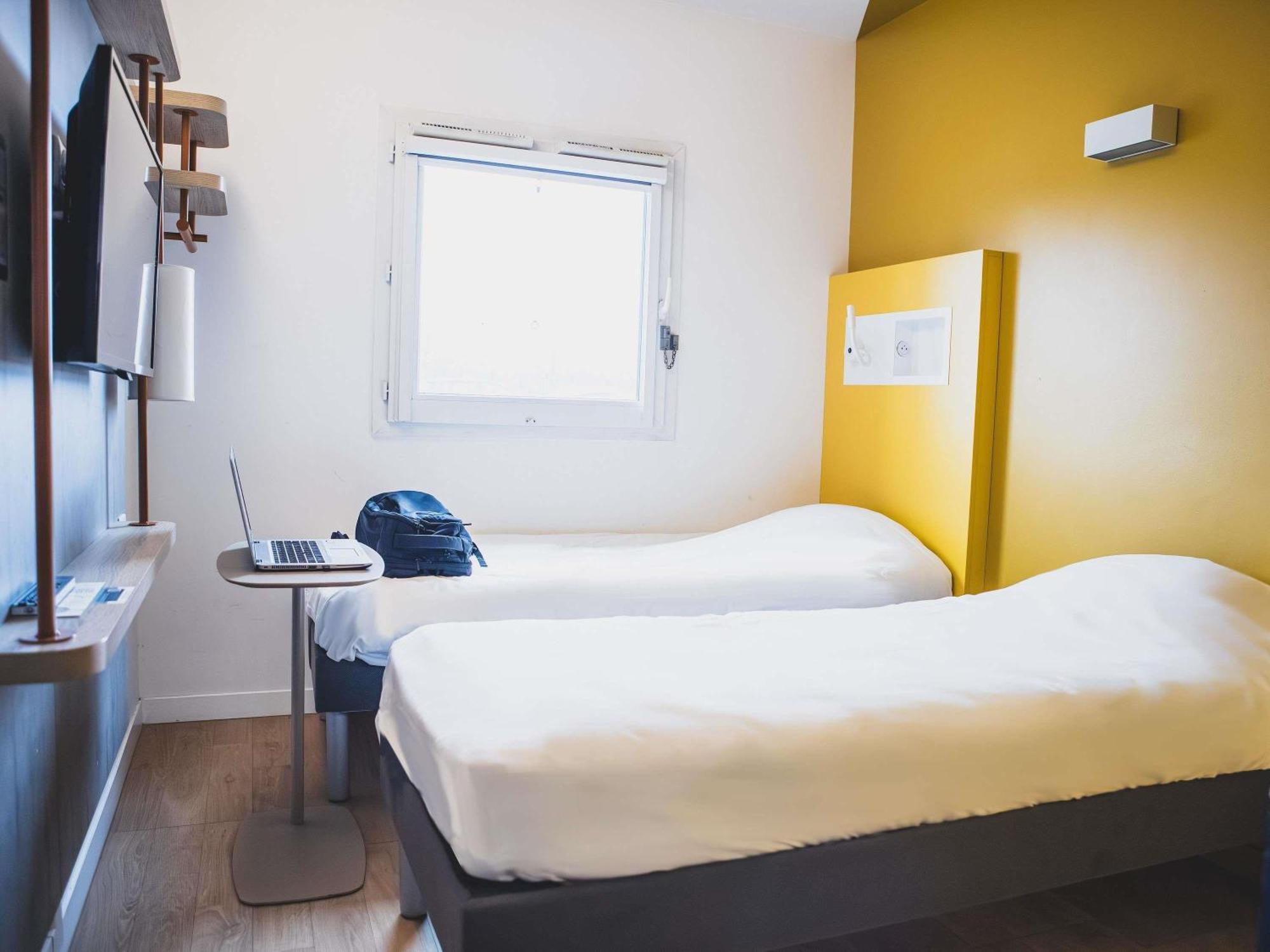 Double Room Single Bed