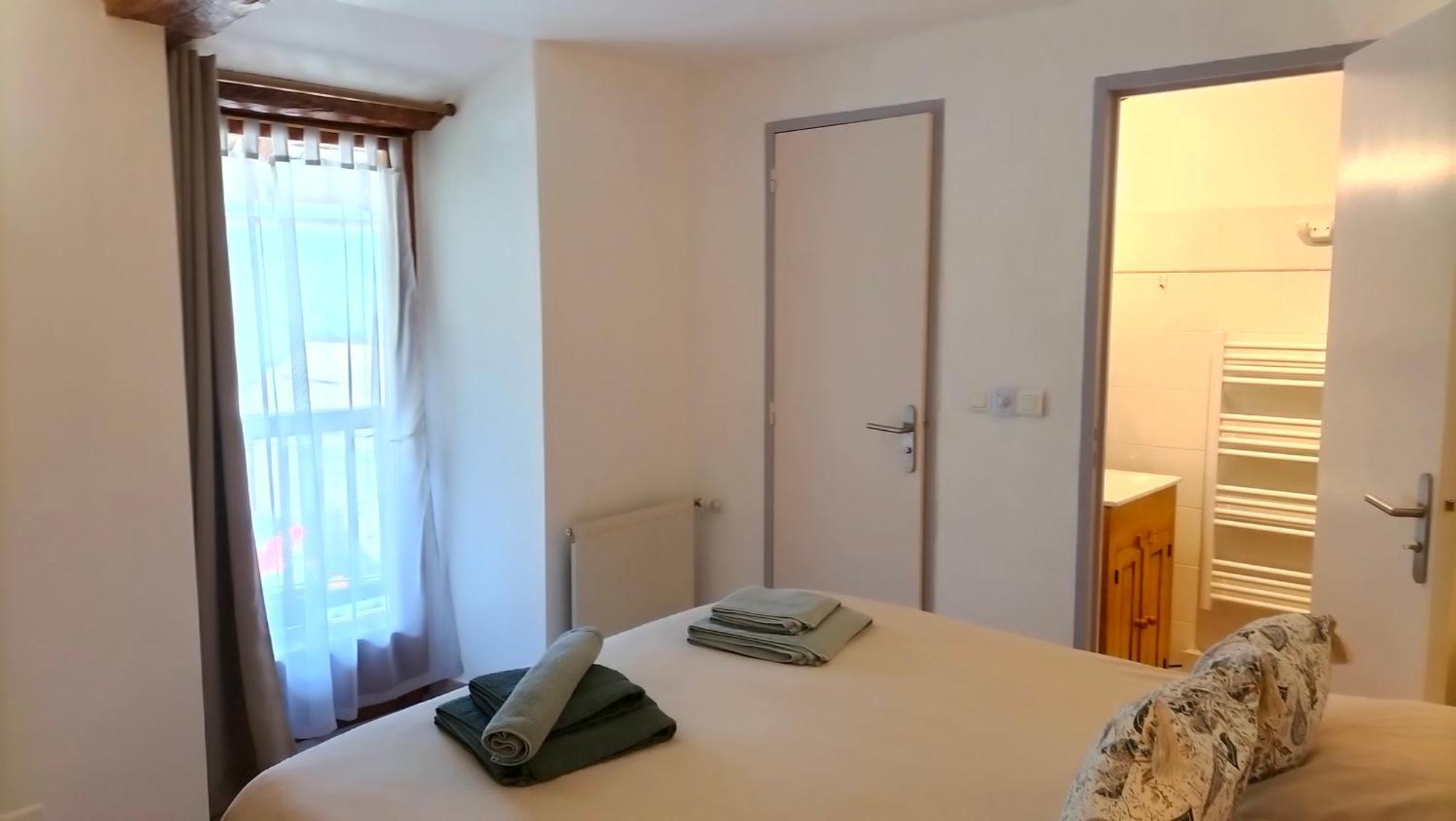 Double or Twin Room Mountain View