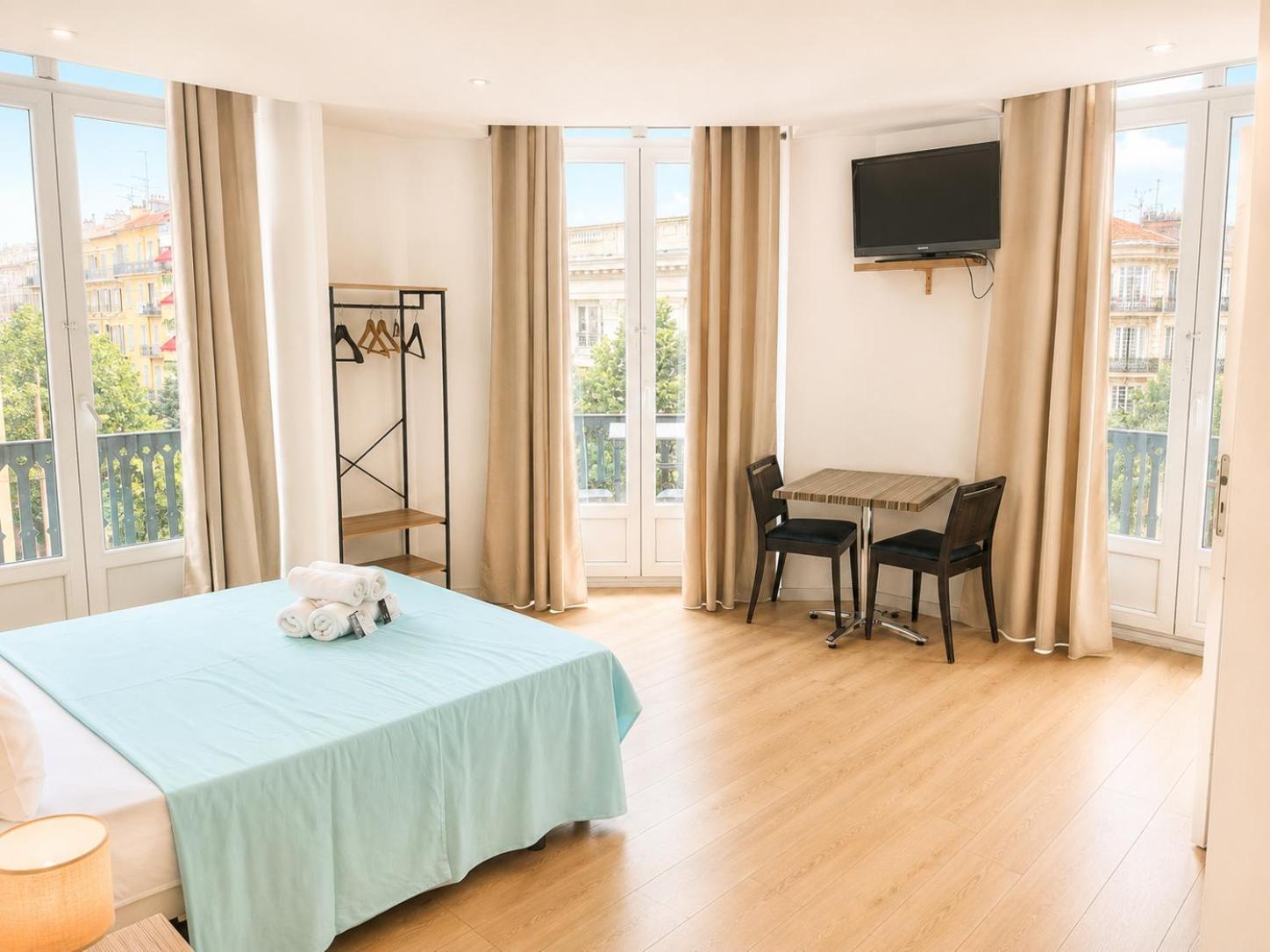Double Room,1773430449:JPEG