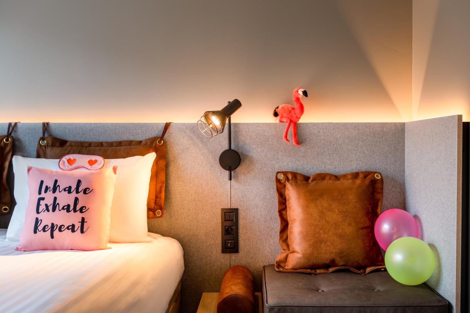 Camera Moxy Harbor Sleeper con Vista Porto