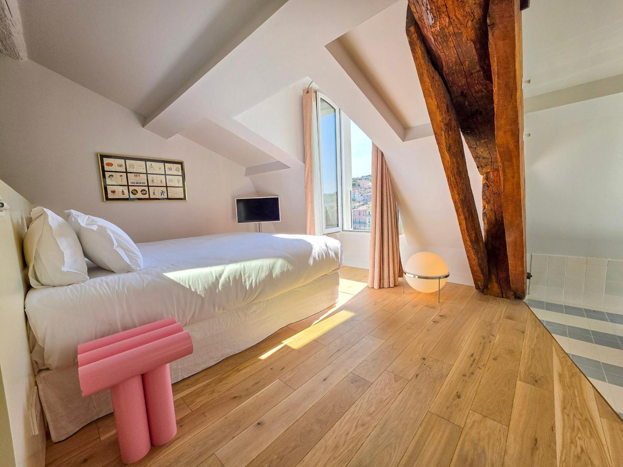 Junior Suite Canal View