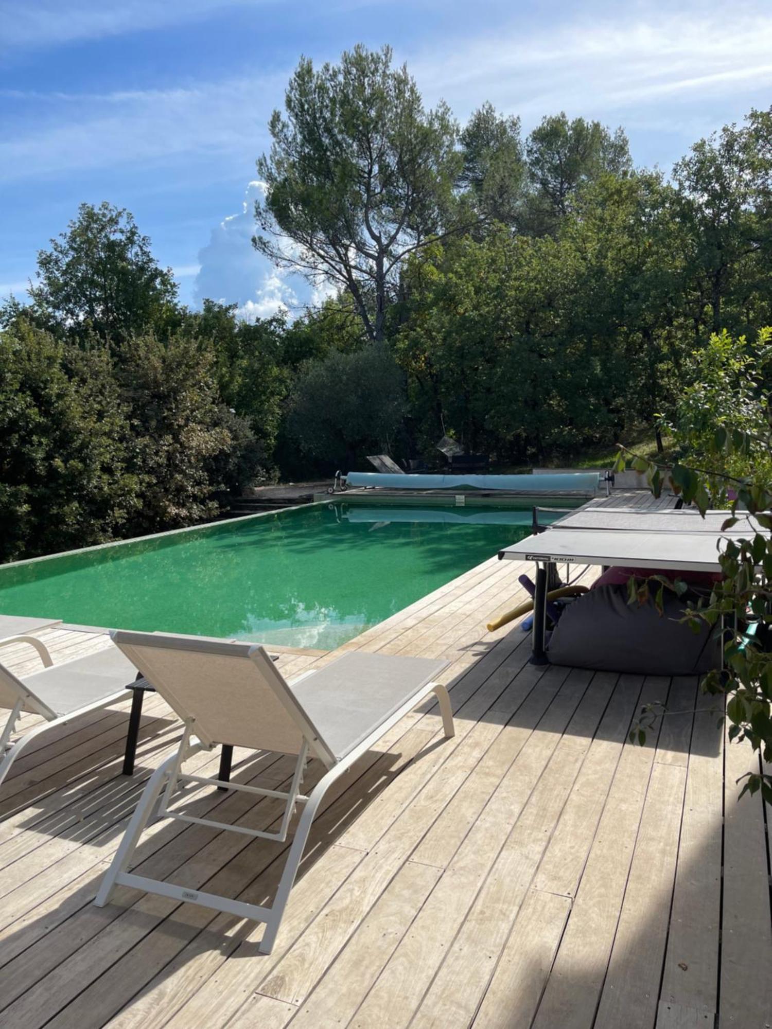 Studio Pool View