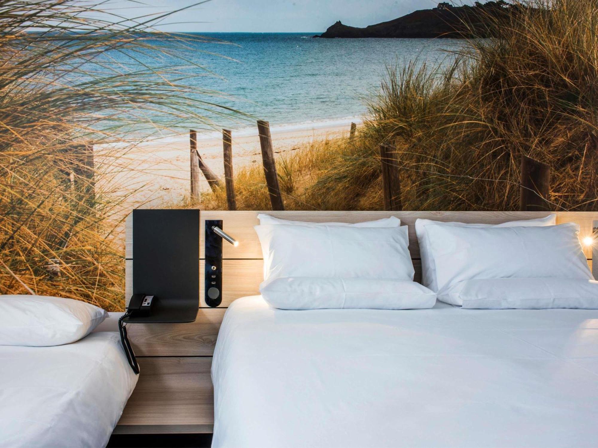 Standard Zimmer mit 1 Doppelbett und Sofa
