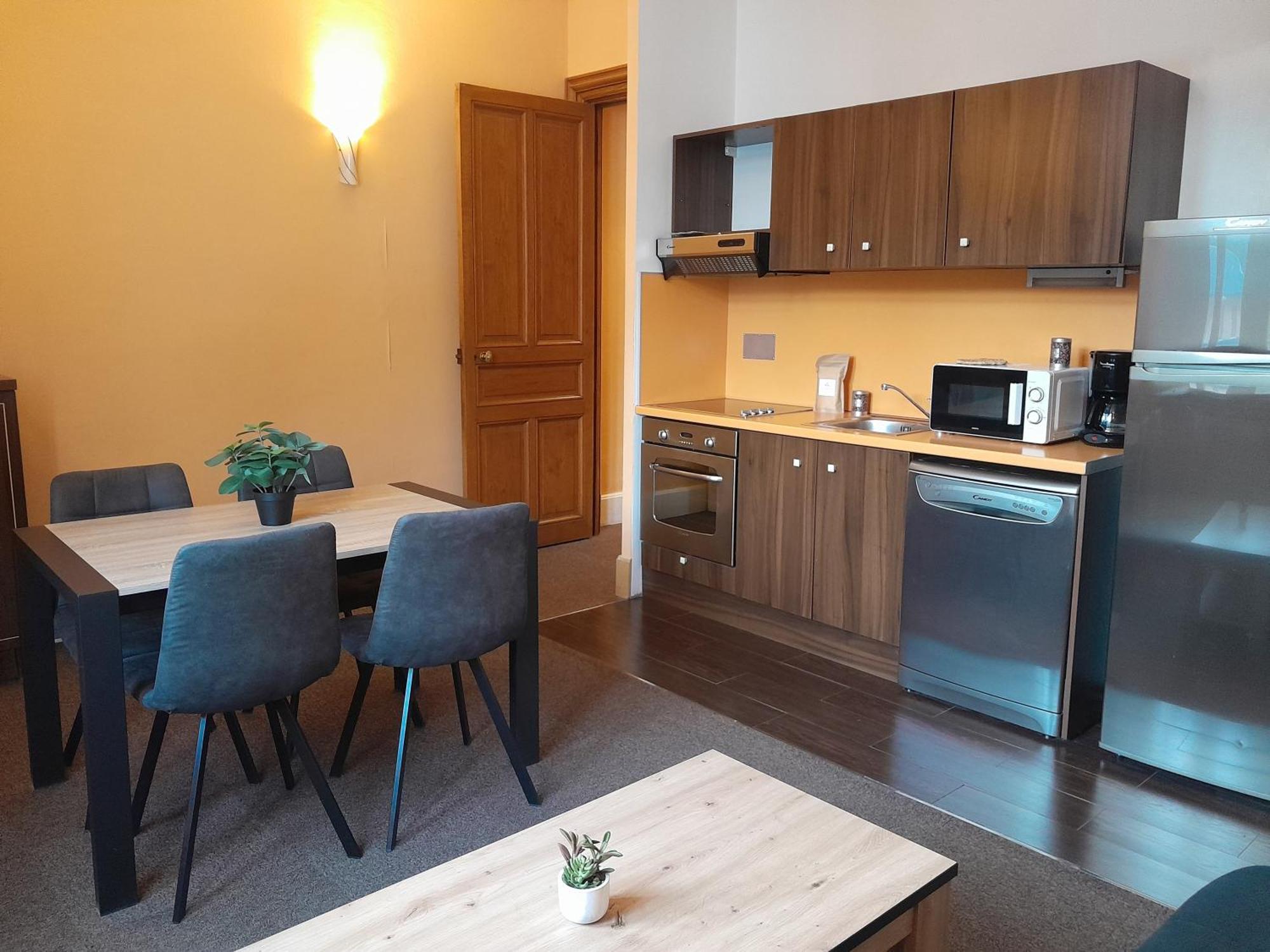 One-Bedroom Apartment 2