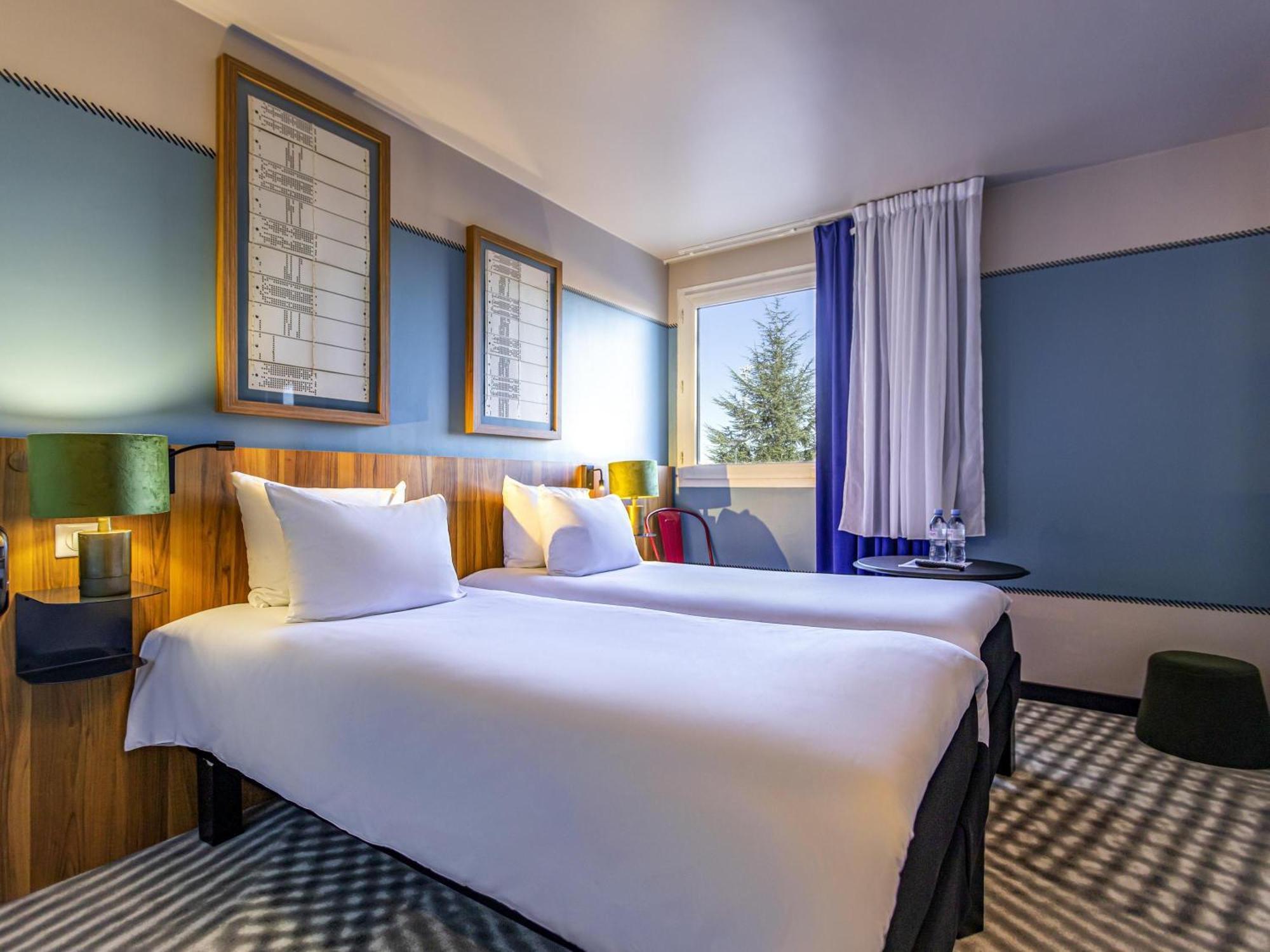 Standard Twin Room