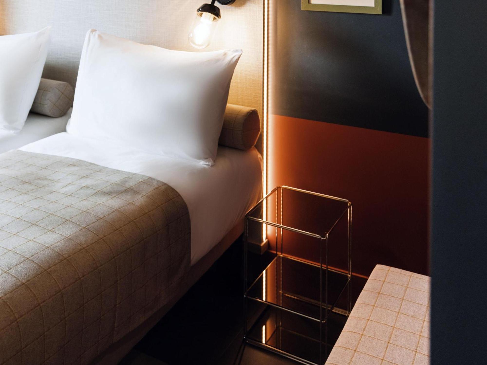 Pop Room Three Single Beds