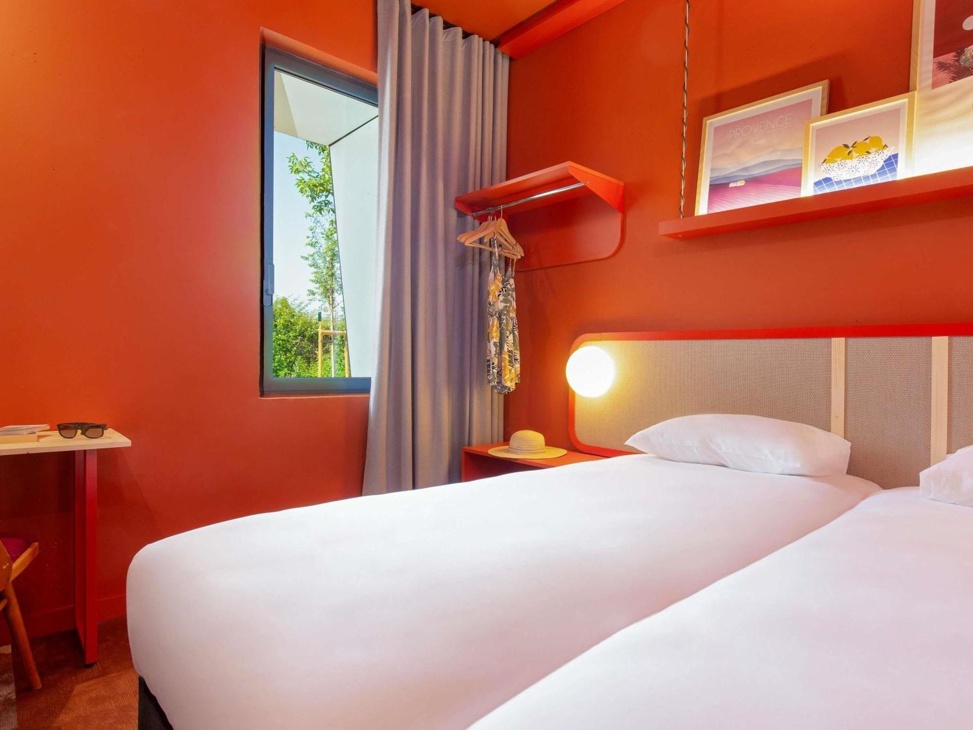 Standard Room Two Single Beds