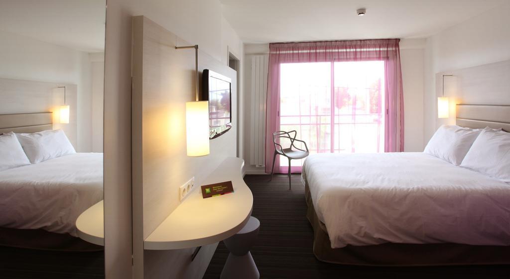 Standard Double Room,194964718:JPEG