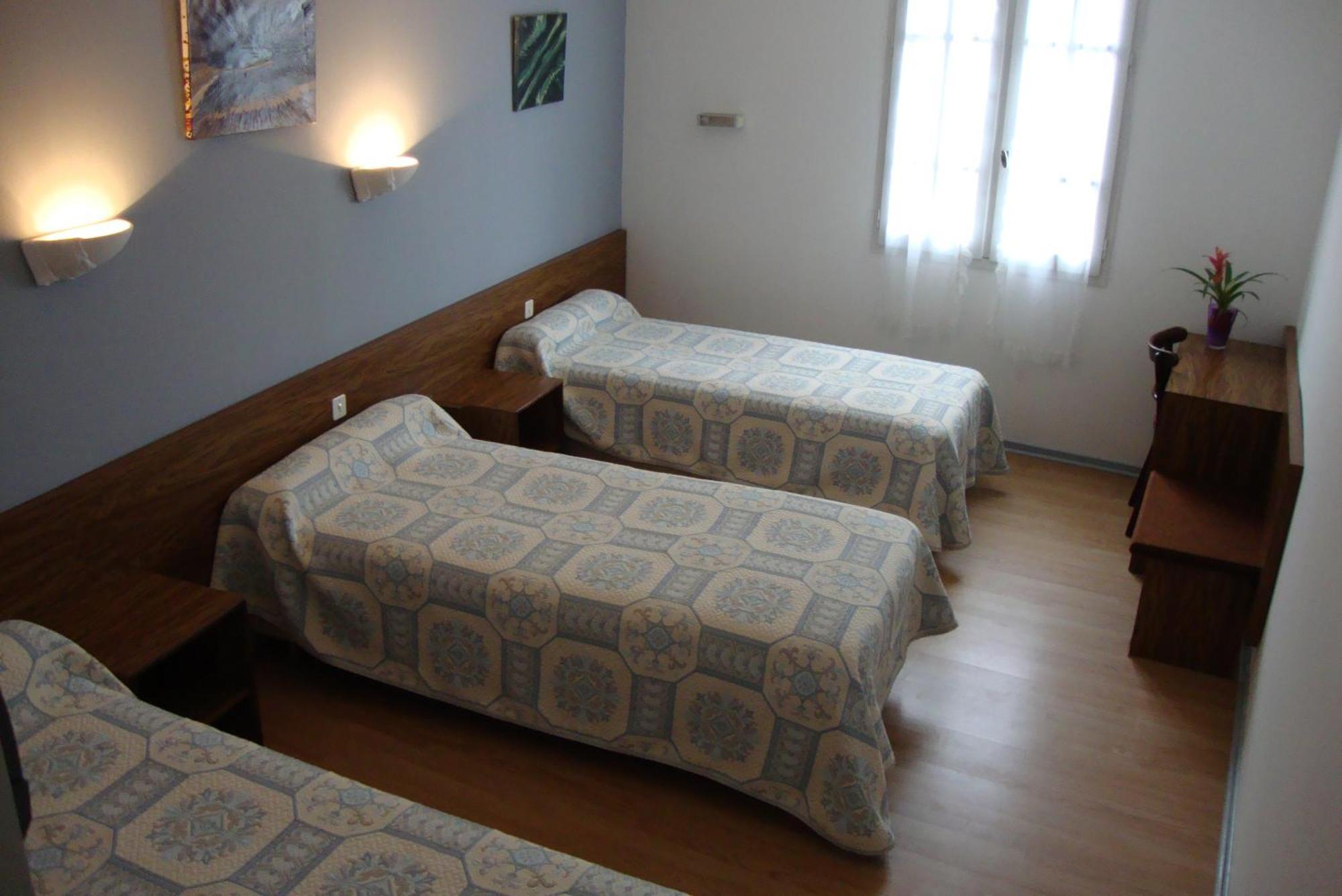Triple Room,925611937:JPEG