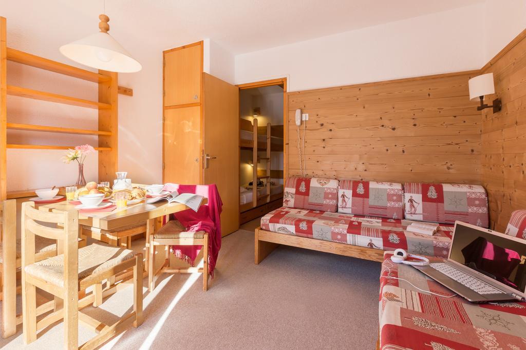 Studio Cabin 4 Peolpe