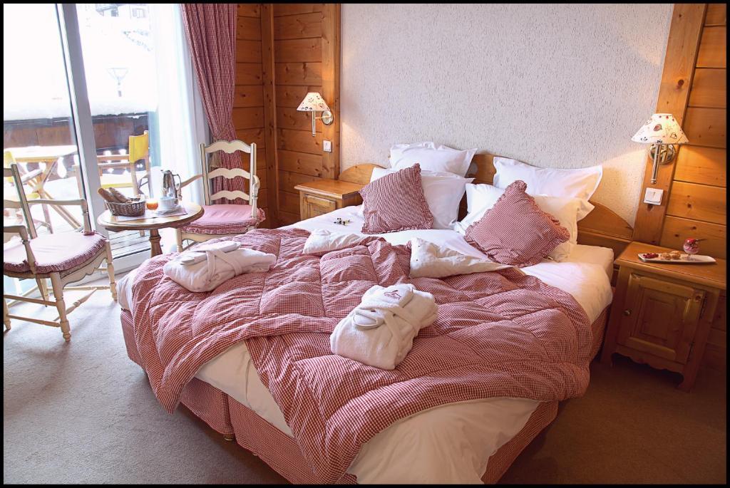 Superior Double Room (2 Adults)