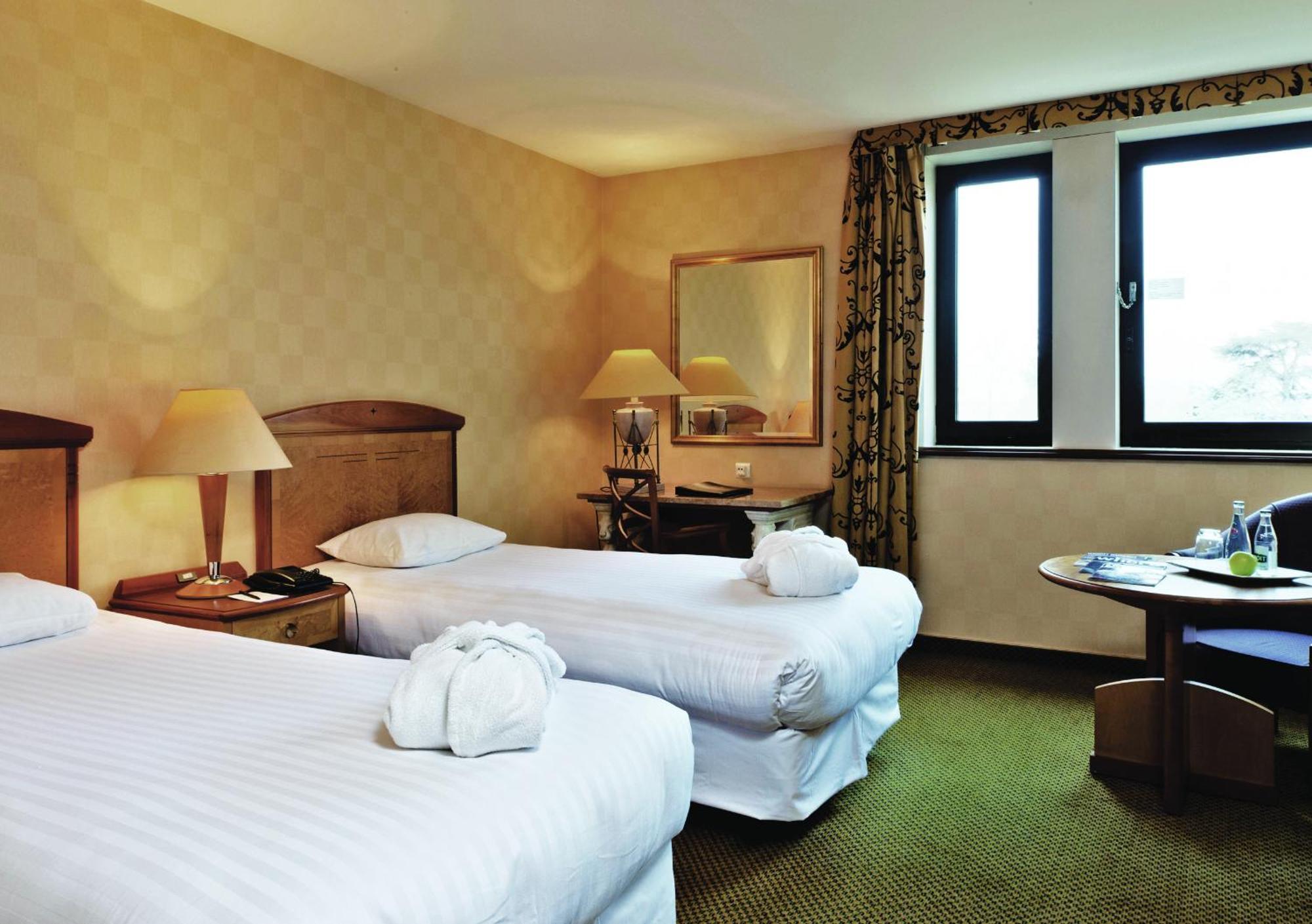 Club Twin Room,1037881384:JPEG