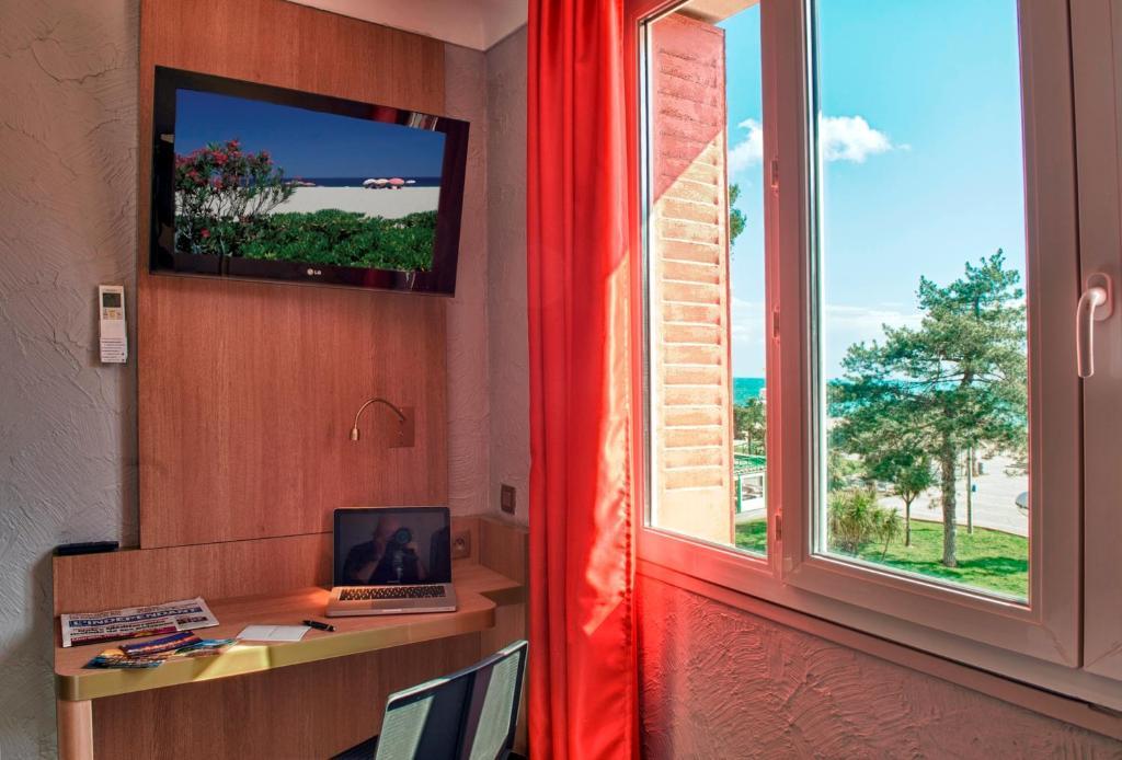 Superior Triple Room Sea View