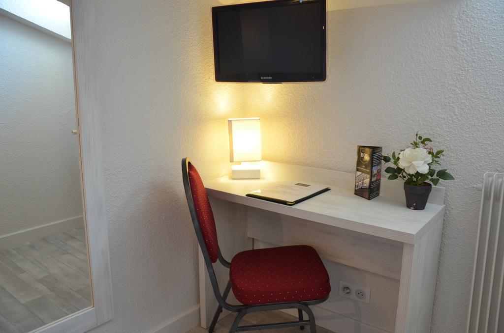 Budget Double Room,660700842:JPEG