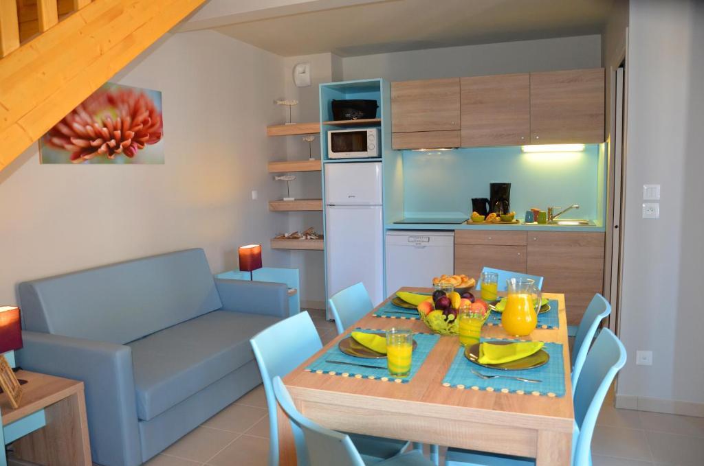 Small House,38425900:JPEG