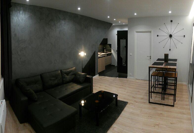 One-Bedroom Apartment,386987698:JPEG