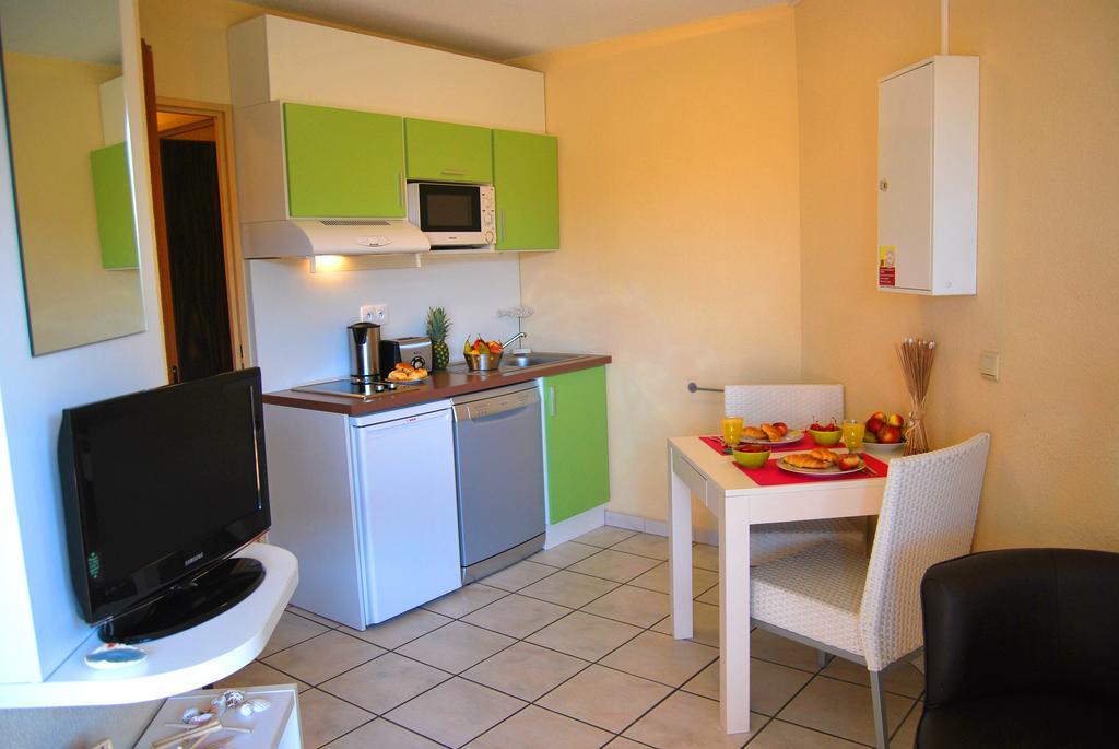 One-Bedroom Apartment Air conditioning