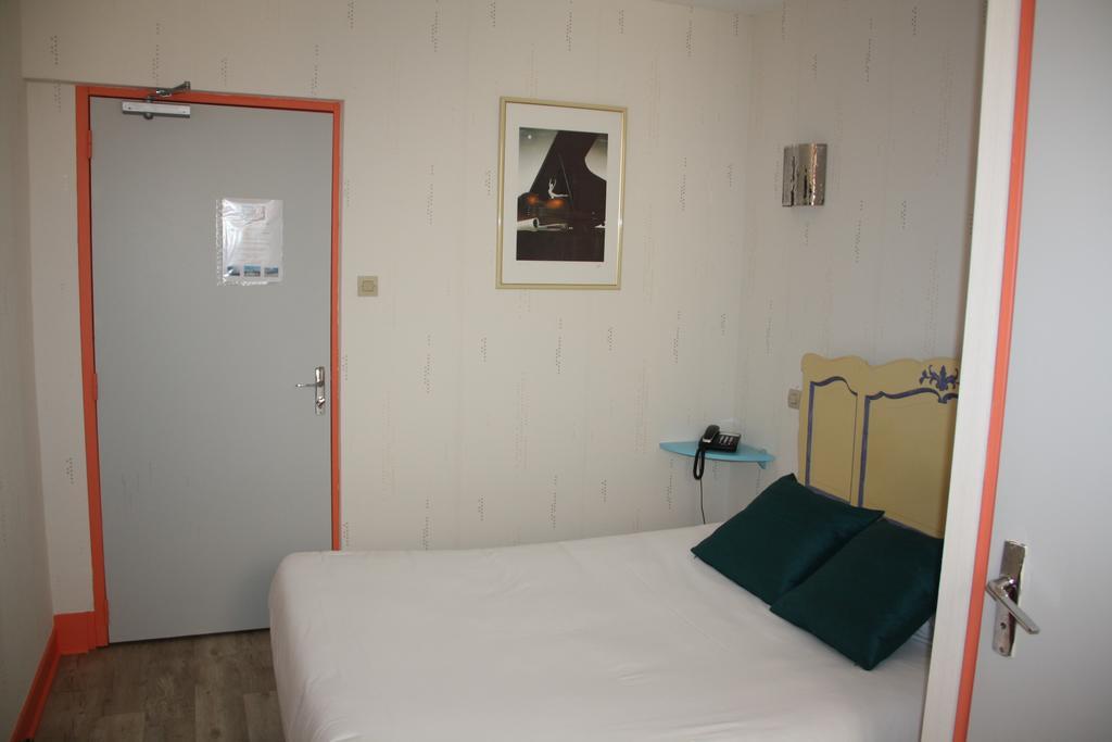 Double Room,396092271:JPEG