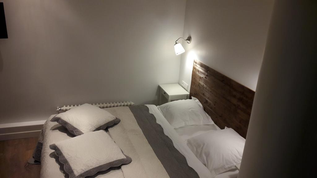 Standard Double Room,402901806:JPEG