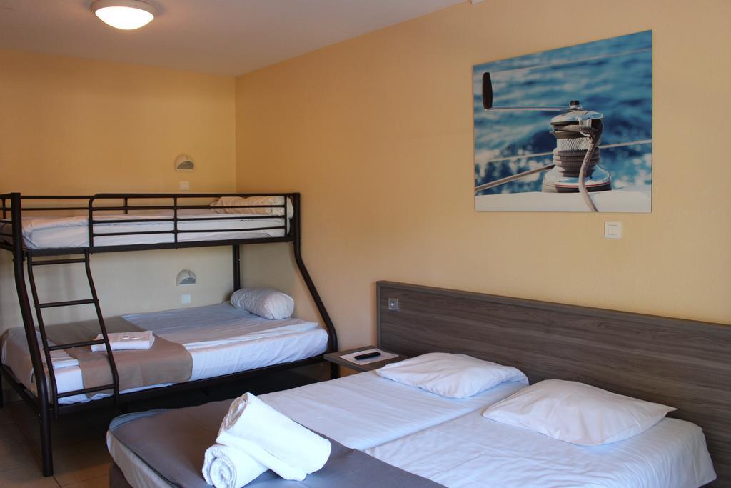 Classic Quadruple Room