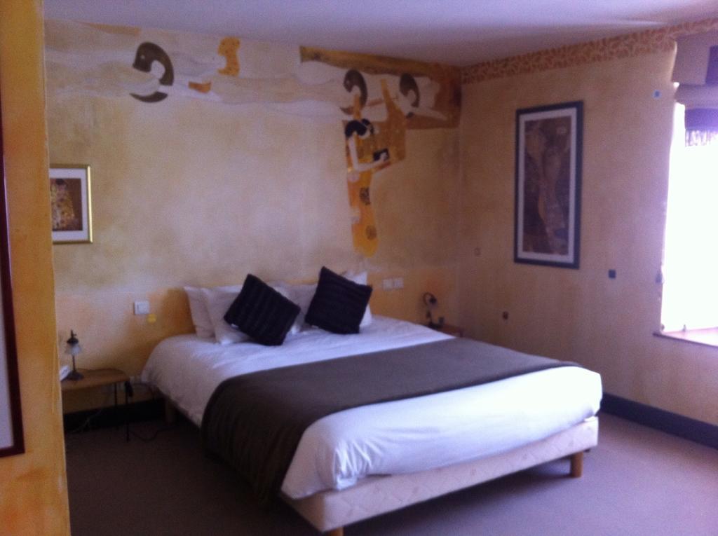 Double Room Private External Bathroom