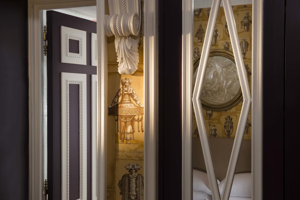 Superior Pantheon Room