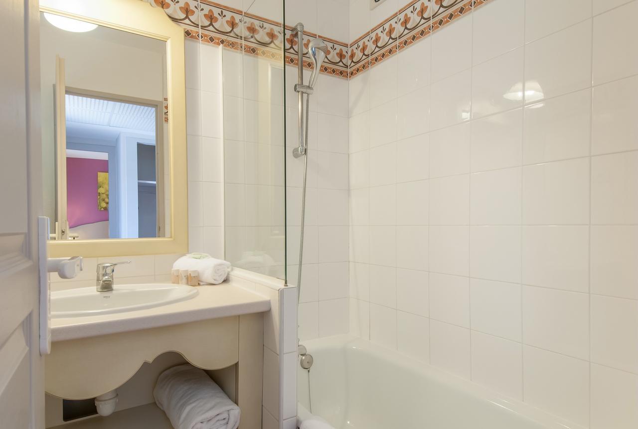 Two-Bedroom Apartment with Terrace or Balcony (6 People),510242868:JPEG