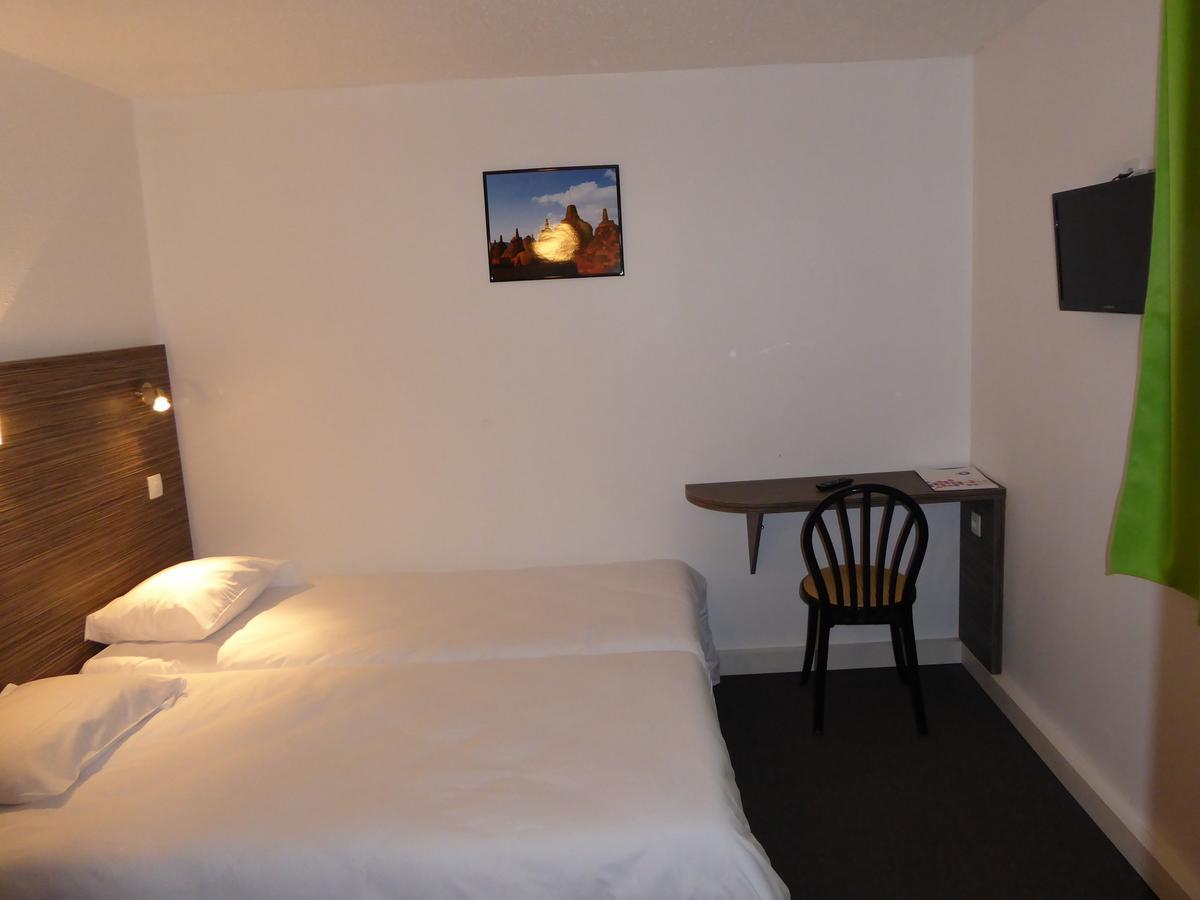 Twin Room - Disability Access - 22m²