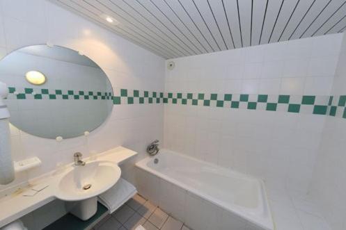 Double Room No Balcony 1 or