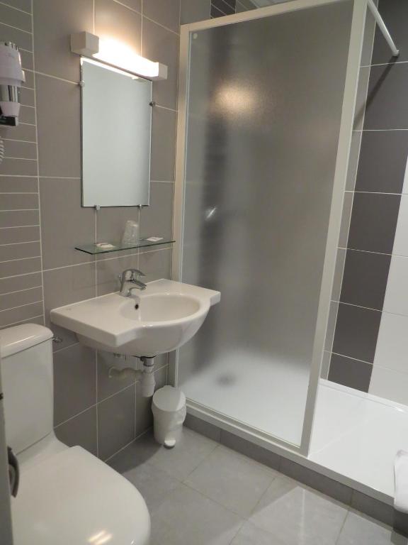 Large Double Room - Ground Floor