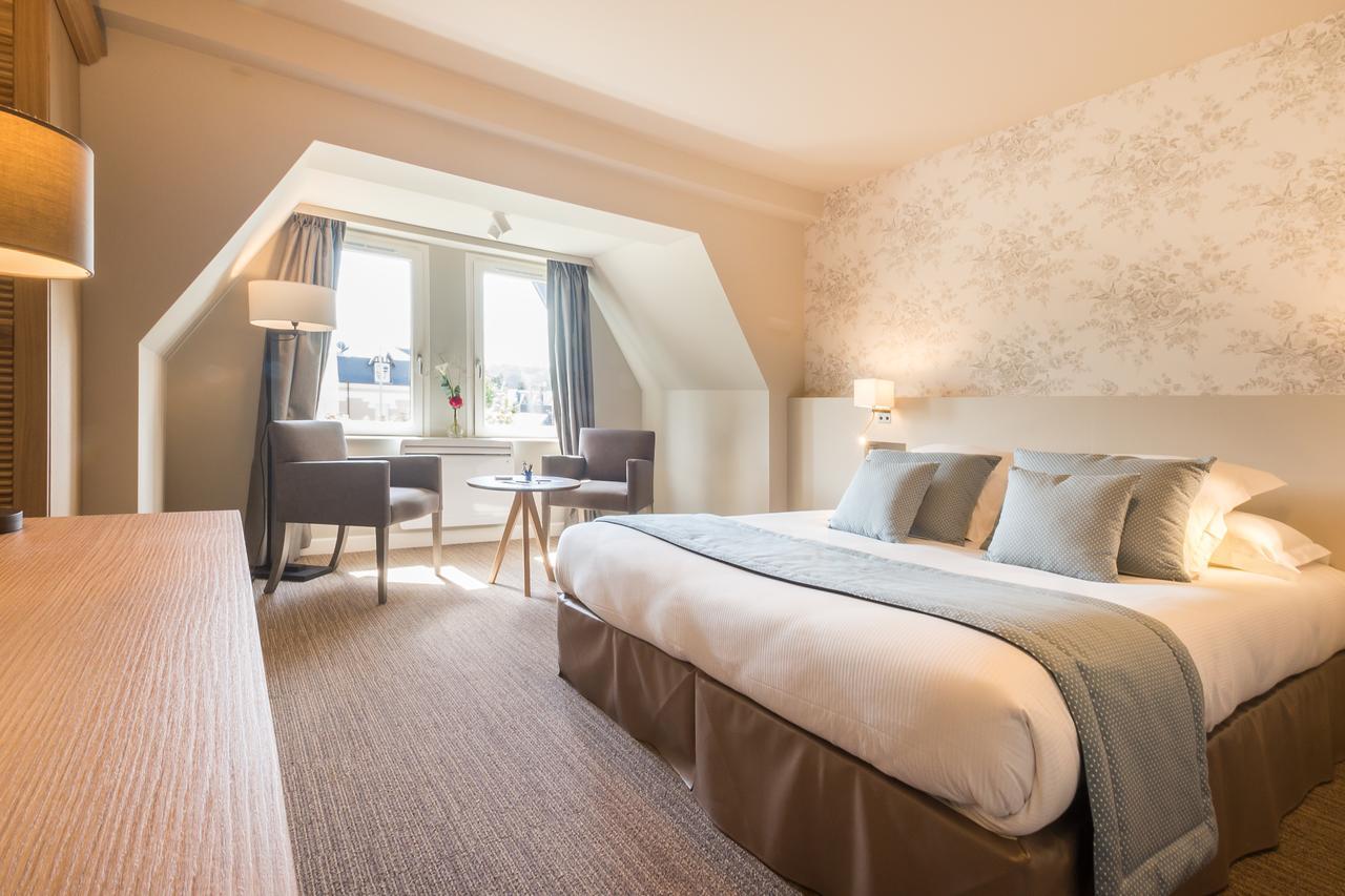 Prestige Room